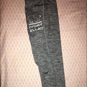 Ivory Ella grey leggings